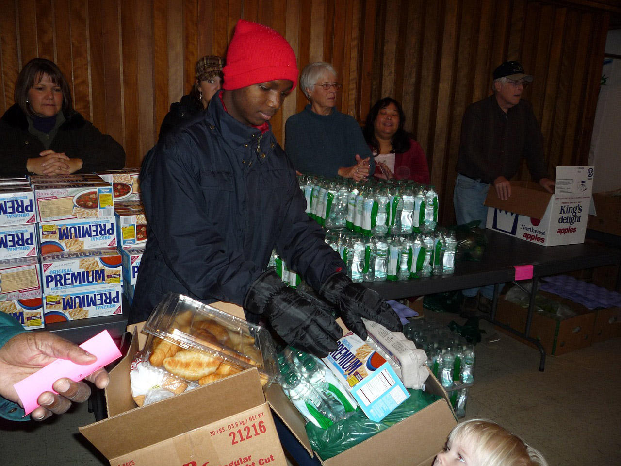 Photo food distribution