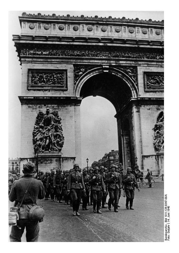 Photo german troops in paris