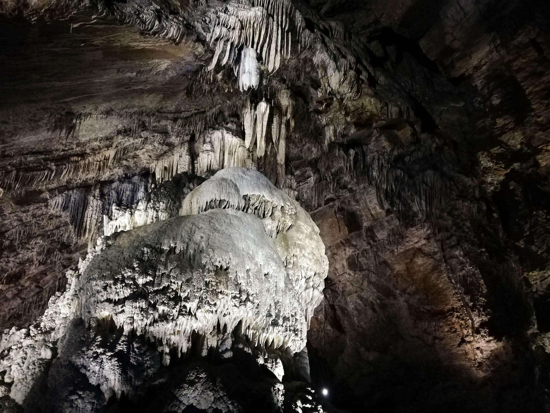 Photo rochefort belgium cave