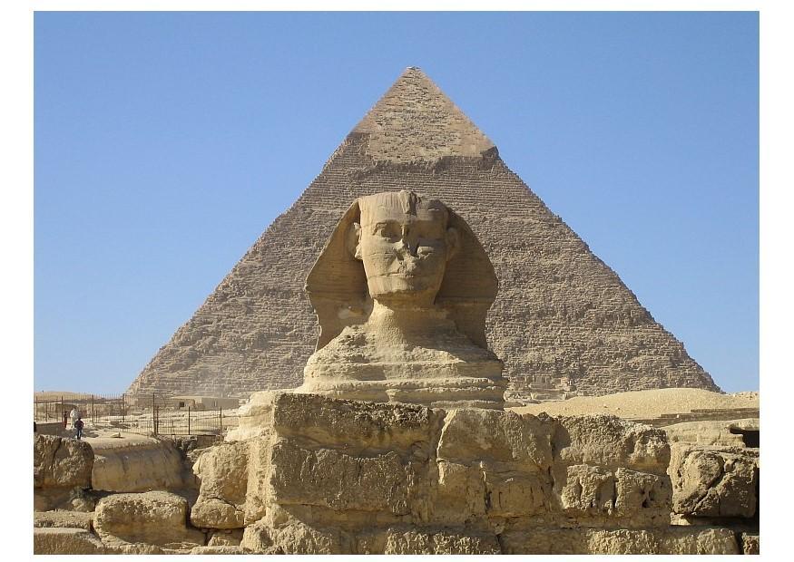 Photo sphinx and piramid giza