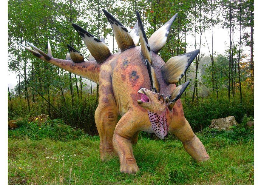 Photo stegosaur replica